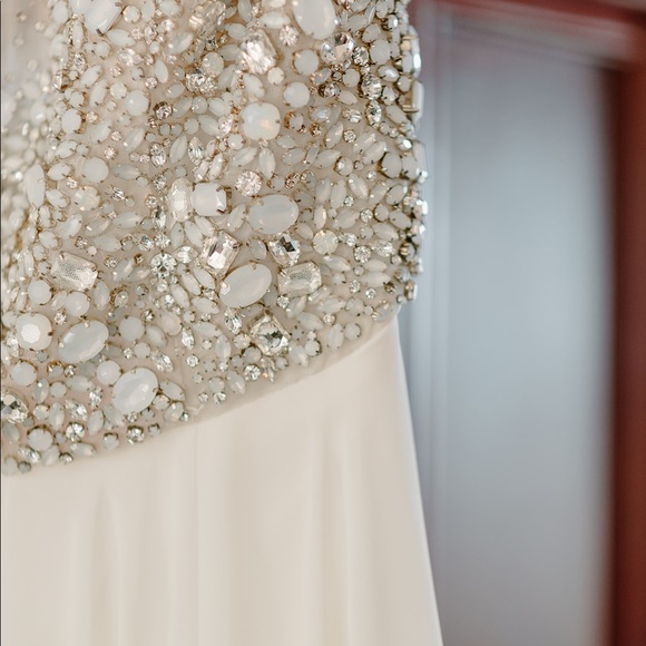 Hayley Paige Ellie Wedding Gown - Picture 2 of 12